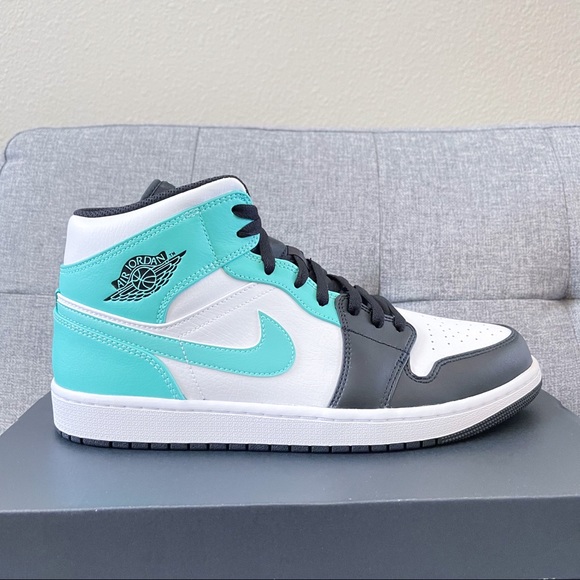 🤍 Nike Air Jordan 1 retro mid Tiffany blue - Picture 4 of 4